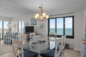 Dining - Oceanfront 3BR Condo with Views, Pool & Beach Access (Emerald Isle)
