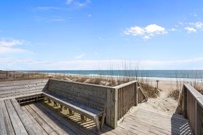 Property grounds - Take Me A Wave - Pier Pointe 7A2, Emerald Isle (Emerald Isle)