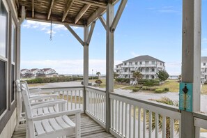 Property grounds - Take Me A Wave - Pier Pointe 7A2, Emerald Isle (Emerald Isle)