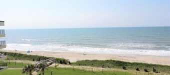 5th‑Floor Ocean & Pool View Condo w/ Resort Perks