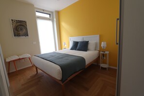 2 camere, una scrivania, Wi-Fi gratuito, lenzuola