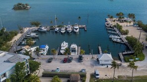 Marina - 2BR Unit in Marathon (Marathon)