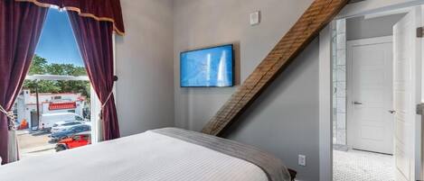 Single Room, City View