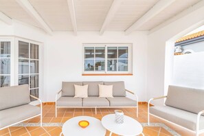 Smart TV, ping pong - Villa Naipa Golf by Villa Plus (Antigua)