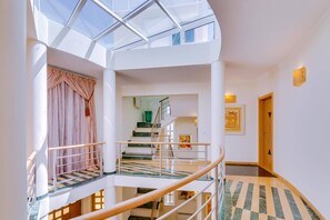 Interior - Villa Niva by Villa Plus (Quarteira)