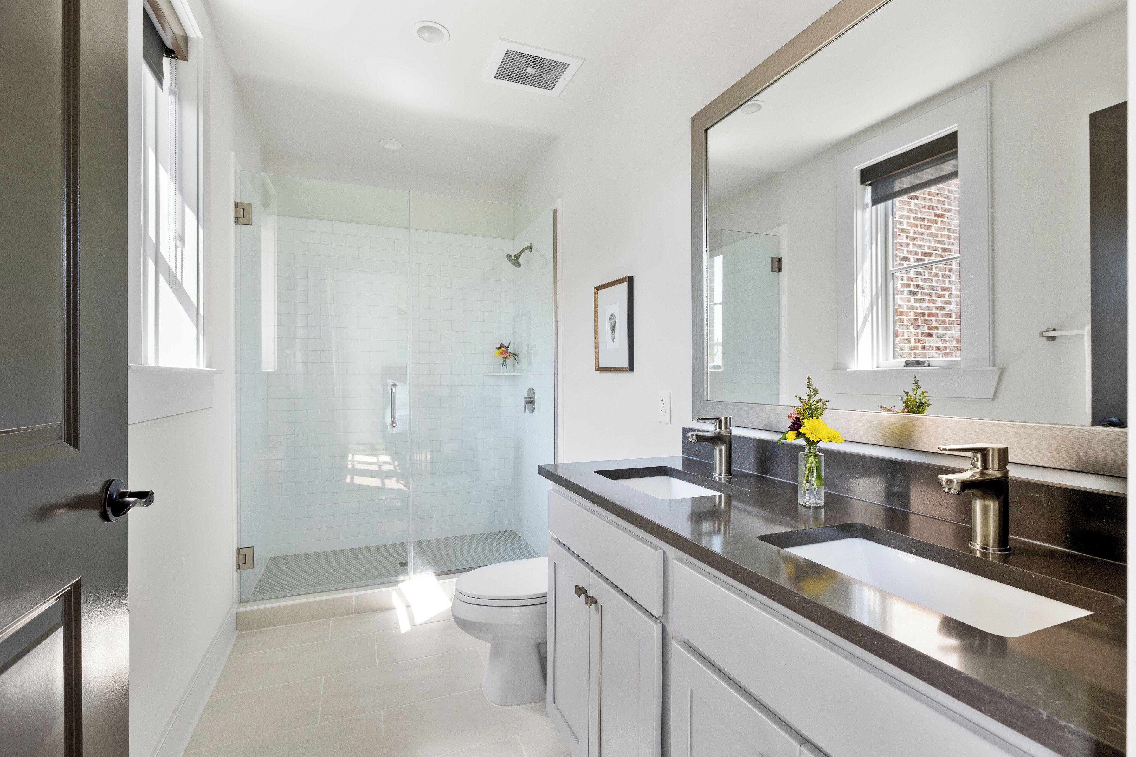 Luxe 2BR King Suites and Private Balcony | Bathroom