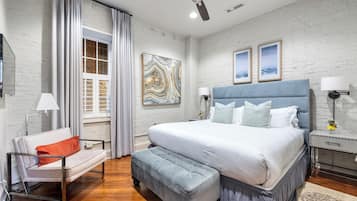 Perfect Location King Street Condo!