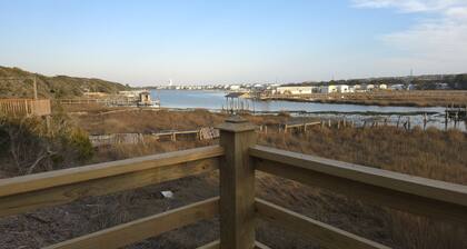 Waterfront Coastal Retreat | Atlantic Beach, NC | Near Beach & Boating