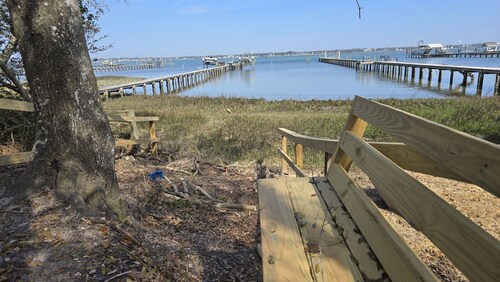 Waterfront Coastal Retreat | Atlantic Beach, NC | Near Beach & Boating