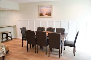 Dining - Waterfront Coastal Retreat (Atlantic Beach)