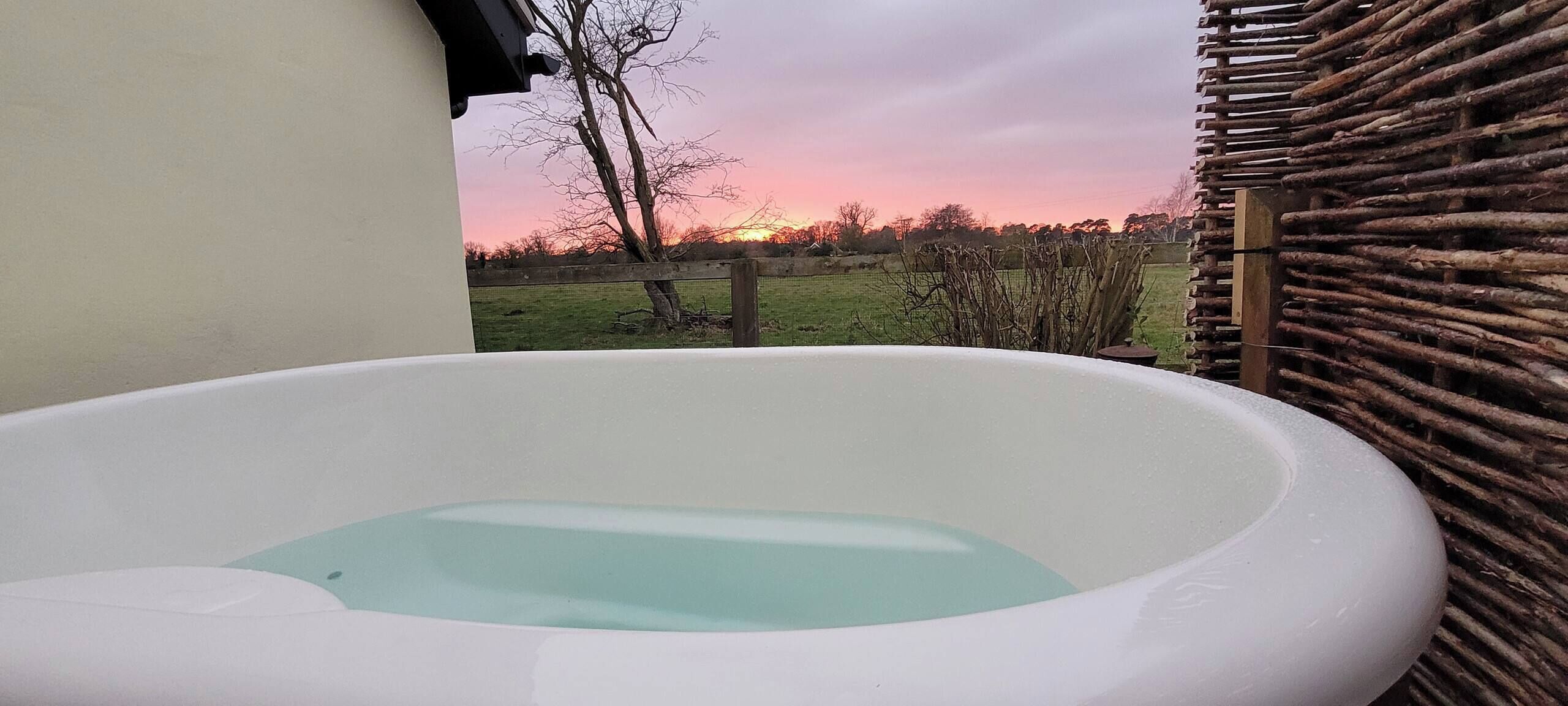 Cabin, 1 Bedroom, Garden View | Outdoor spa tub