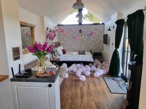 Cabin, 1 Bedroom, Garden View - The Acorn - Roudham Norwich (Norwich)