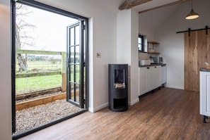 Cabin, 1 Bedroom, Garden View | Private kitchen - The Acorn - Roudham Norwich (Norwich)