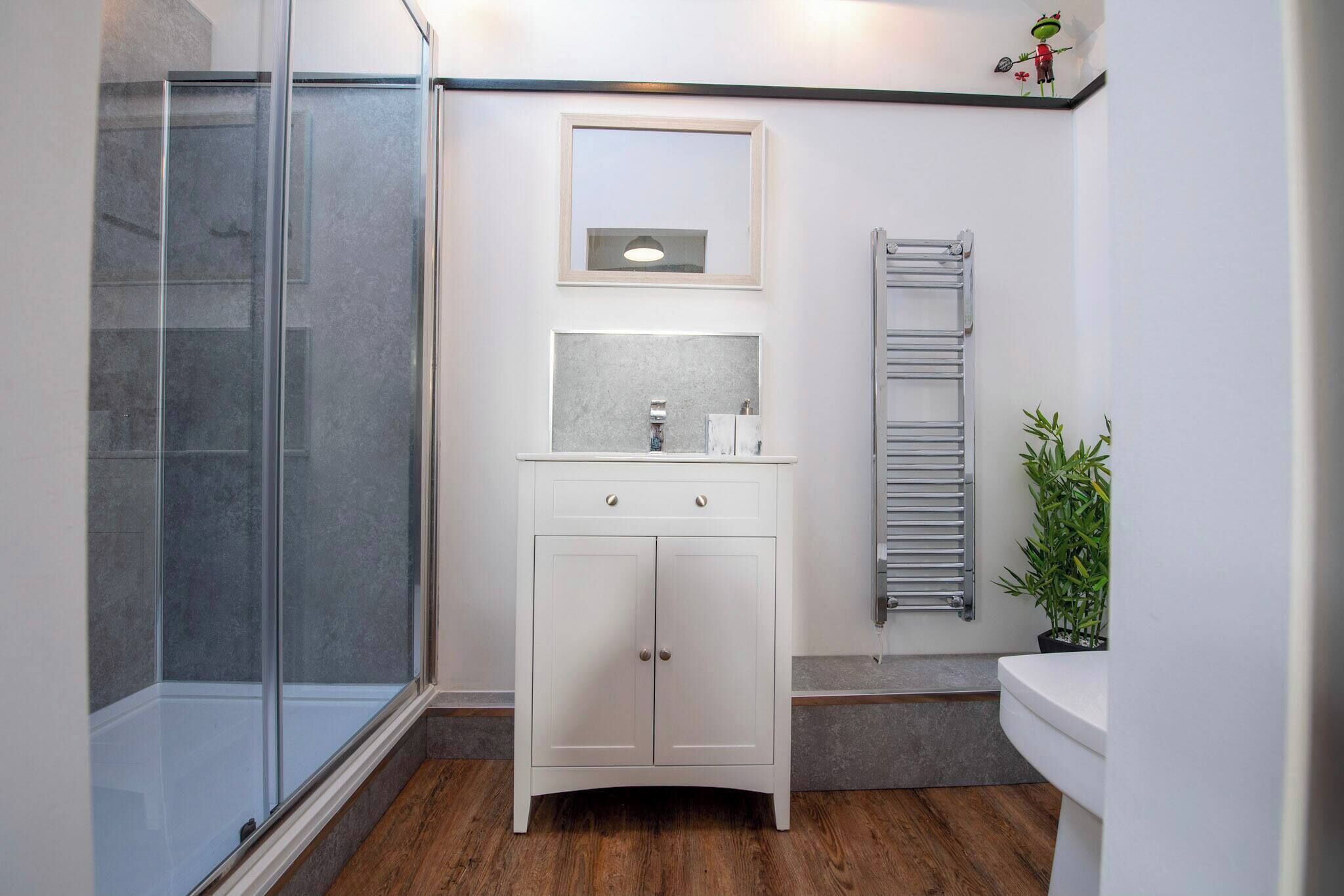 Cabin, 1 Bedroom, Garden View | Bathroom
