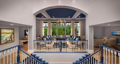 Hilton Head 2BR Villa – Walk to Marina, Dining & Lighthouse