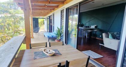Fare Toahana, welcoming homestay with a beautiful view