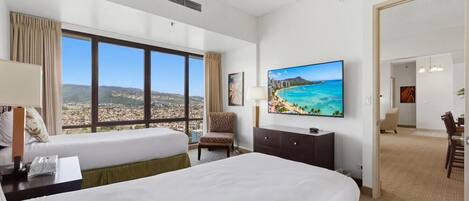 2 bedrooms, desk, WiFi, bed sheets