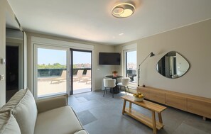Smart TV - 3 bedroom awesome home in Stinjan (Stinjan)
