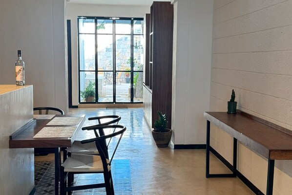 Dining - House with pool, ideal for romantic getaway, in the center of Merida. (Mérida)