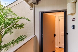 Condo, Multiple Beds (Keauhou Kona Surf & Racquet Club#7-30) | Exterior detail - Keauhou Kona Surf & Racquet Club#7-304 (Kailua-Kona)