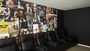 Superior Villa, Pool View | Interior