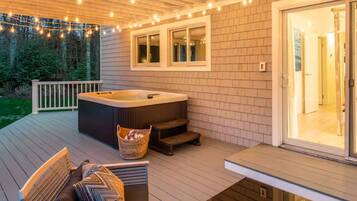 Villa superior, vista a la alberca | Terraza o patio