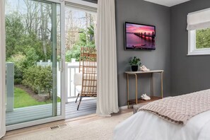 Superior Villa, Pool View - PinkWood PlayHouse (East Hampton)