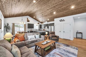 TV, fireplace - Airy McCall Home Close to Lake and Town|Hot Tub (McCall)
