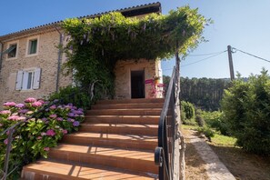 Property grounds - La Maison de Flavie - SAINT JULIEN DES POINTS (SAINT JULIEN DES POINTS)