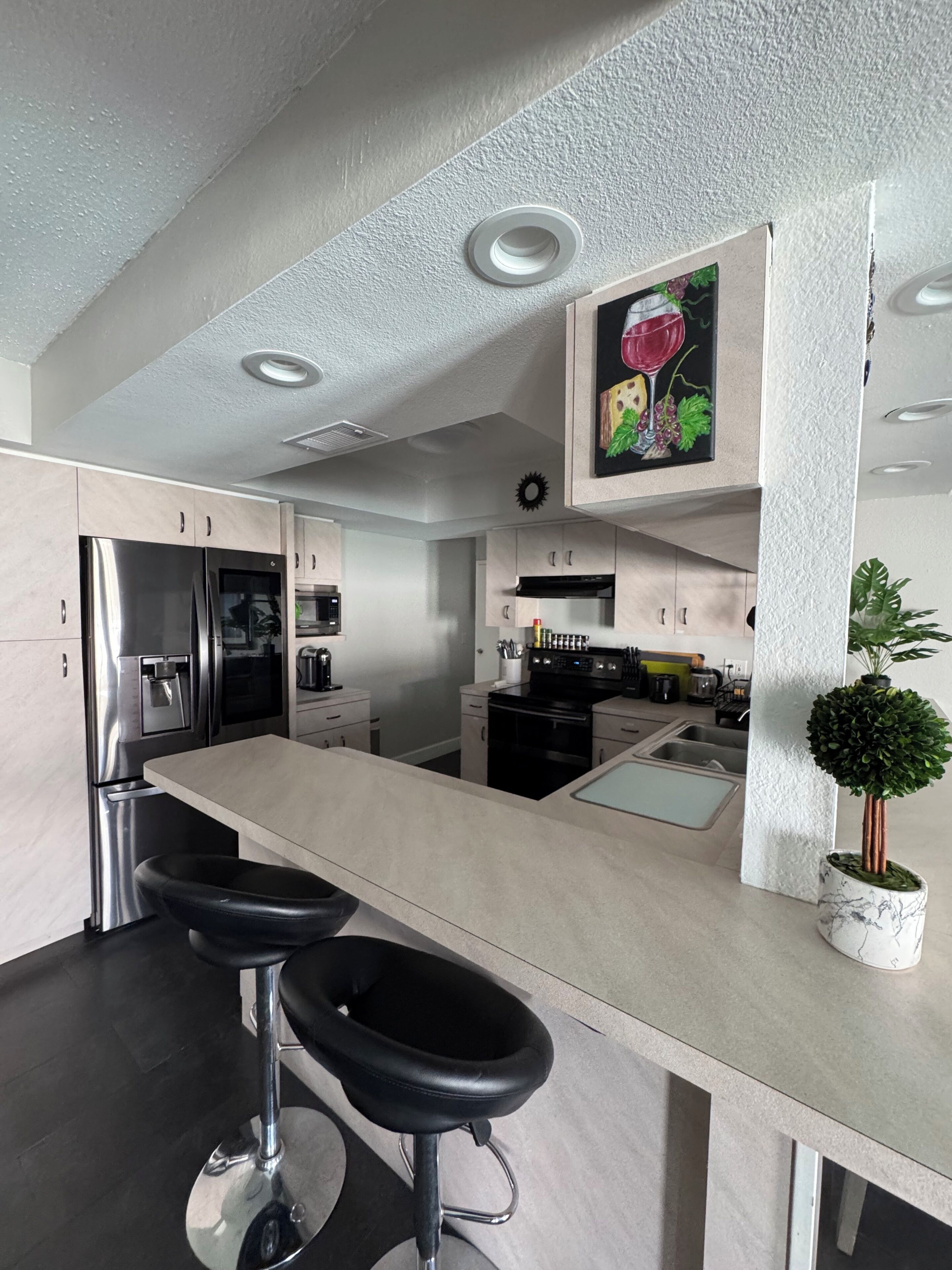 Refrigerador, microondas, horno, placa de cocina