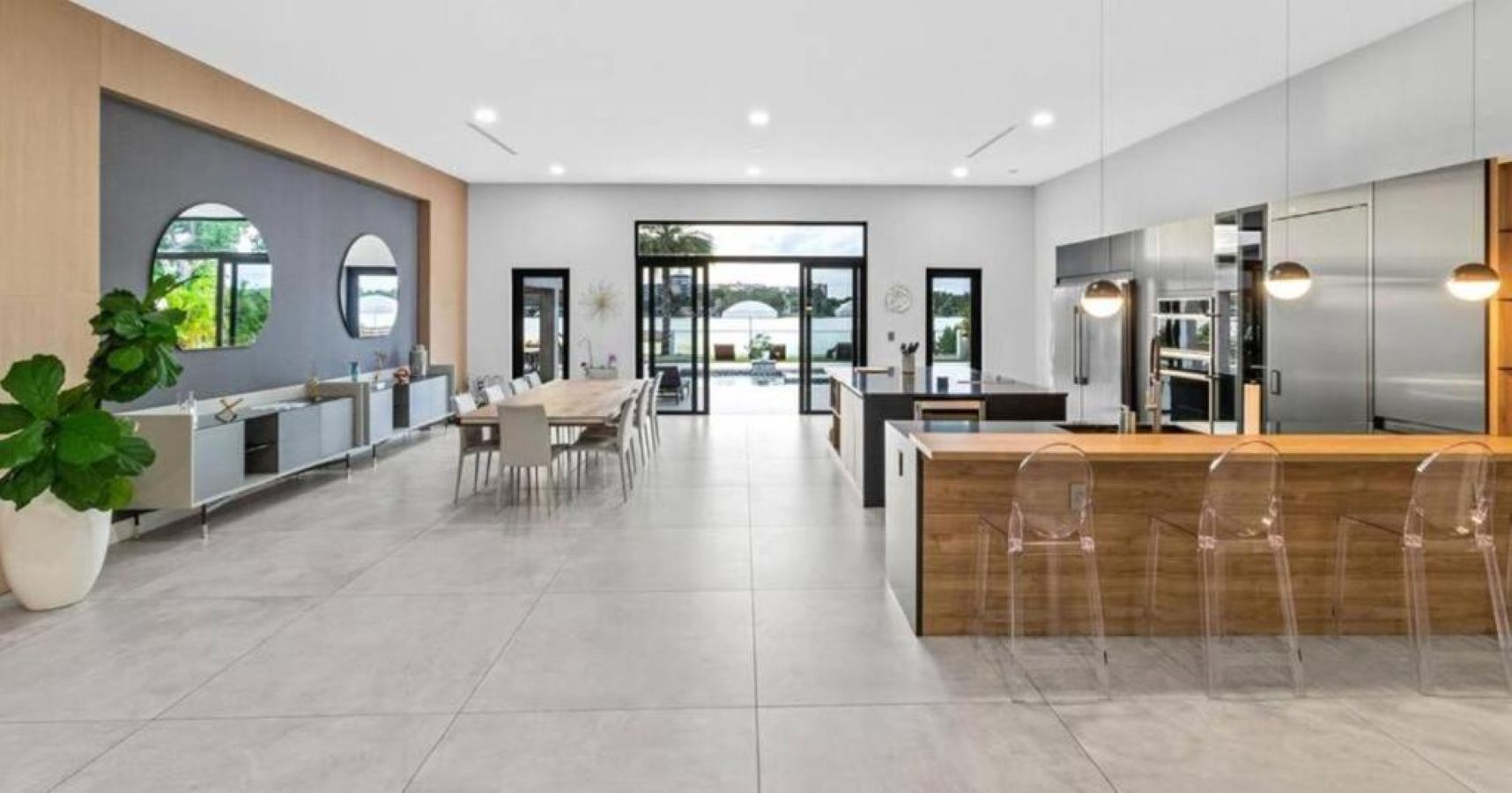 Comfort Villa | Dining