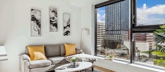 Modern DT Retreat | Gym, Sauna & Pool Table