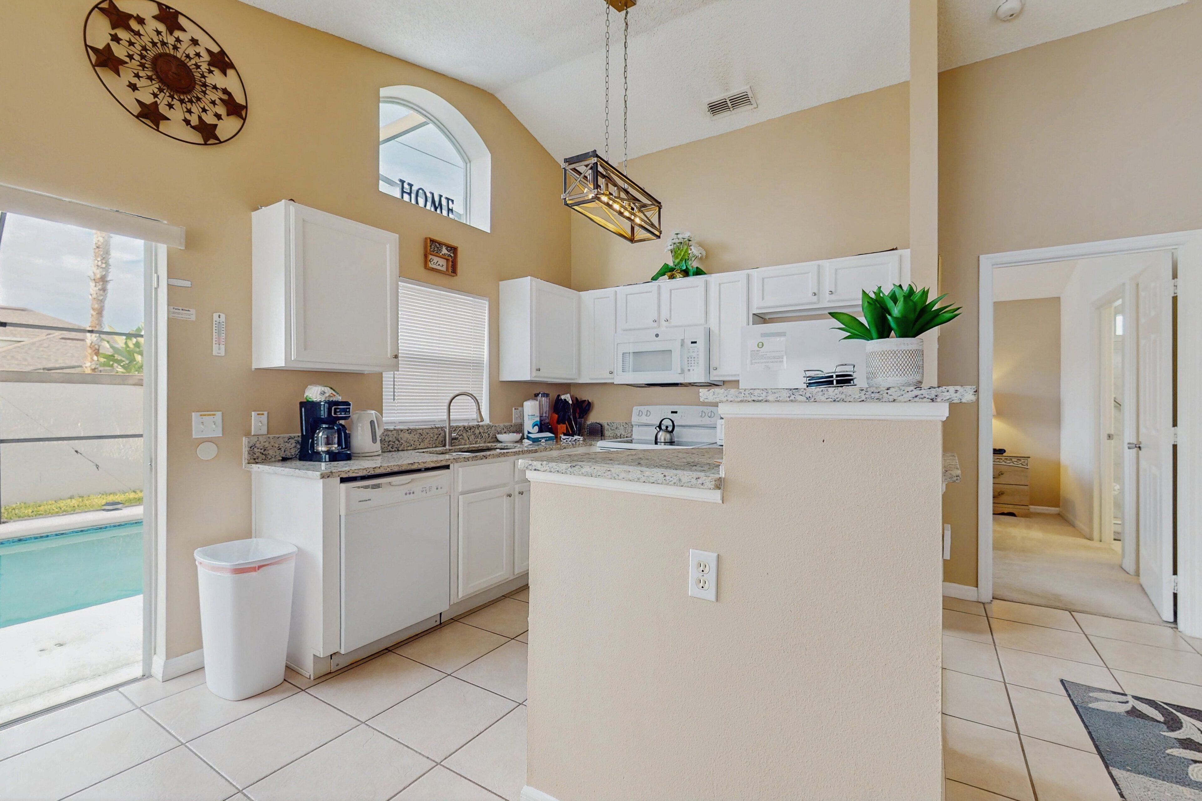 House, Multiple Beds, Pool Access, Pool View (The Fairway Retreat) | Private kitchen