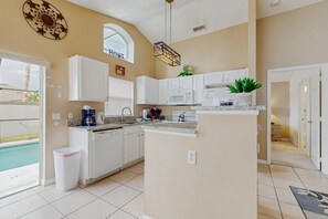 Ferienhaus, Mehrere Betten, Poolzugang, Poolblick (The Fairway Retreat) | Eigene Küche