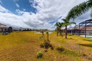 Exterior - Dog-friendly Home With Lake Views, Ping-pong, air Hockey, Streaming, W/d, & AC (Kissimmee)