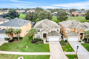 Exterior - Charming Home With Pool, Pool Spa, Lanai, Central AC, & Washer/dryer (Kissimmee)