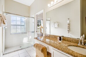 House, Multiple Beds, Pool Access, Pool View (Formosa Elegance) | Bathroom | Towels - Dog-friendly Home w/ Private Pool, High-speed Wifi, and Central AC (Kissimmee)