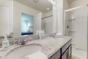 House, Multiple Beds, Pool Access, Pool View (Dooger's Hideaway - Solterra) | Bathroom - Family-friendly Home With Private Pool, spa & Resort Lazy River/water Slide (Davenport)