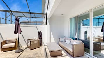 House, Multiple Beds, Pool Access, Garden View (Serenity Stay) | Terrace/patio