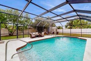 Outdoor pool - Single-story House With Private Pool, Alfresco Dining, & Lanai - Dog-friendly (Kissimmee)