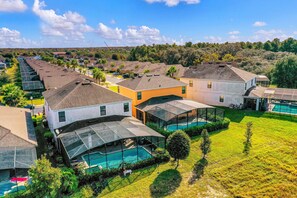 Exterior - Modern Family Home - Private Pool, Lanai, Wifi, Central AC & Washer-dryer (Davenport)