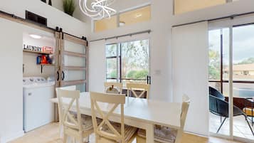 House, Multiple Beds, Kitchen, Pool View (Budding Blooms Retreat) | 2 bedrooms, individually decorated, individually furnished, bed sheets