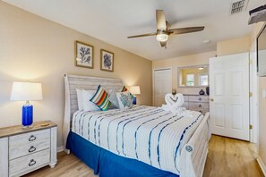 Condo, Multiple Beds, Pool Access, Pool View (Magical Vacation Retreat) - Spacious Dog-friendly 3bed/3 Bath Townhome With Screened in Lanai Near Disney (Davenport)