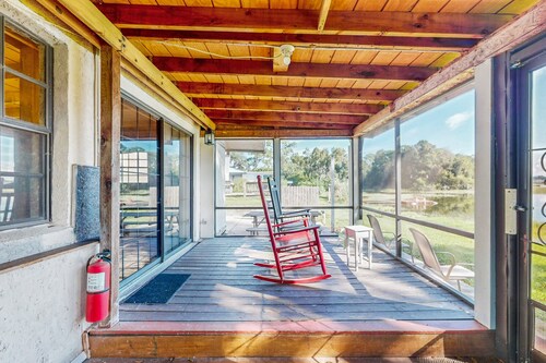 Lakefront Home With Water Views, Foosball, Screened Porch, & Private W/D