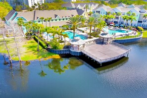 Pool - Lakeside Getaway Near Orlando Attractions Pools, Hot Tub & Resort Amenities (Kissimmee)