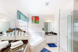 House, Multiple Beds, Pool Access, Pool View (Oakbourne Oasis) | Bathroom | Towels - Gated-entry Townhome With Private Pool, Patio, Game Room, AC, & W/D (Davenport)