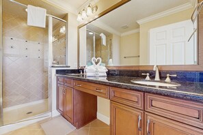 Bathroom - Top-floor 2BR Condo With Golf Course Views, Garage & Reunion Resort Amenities (Kissimmee)