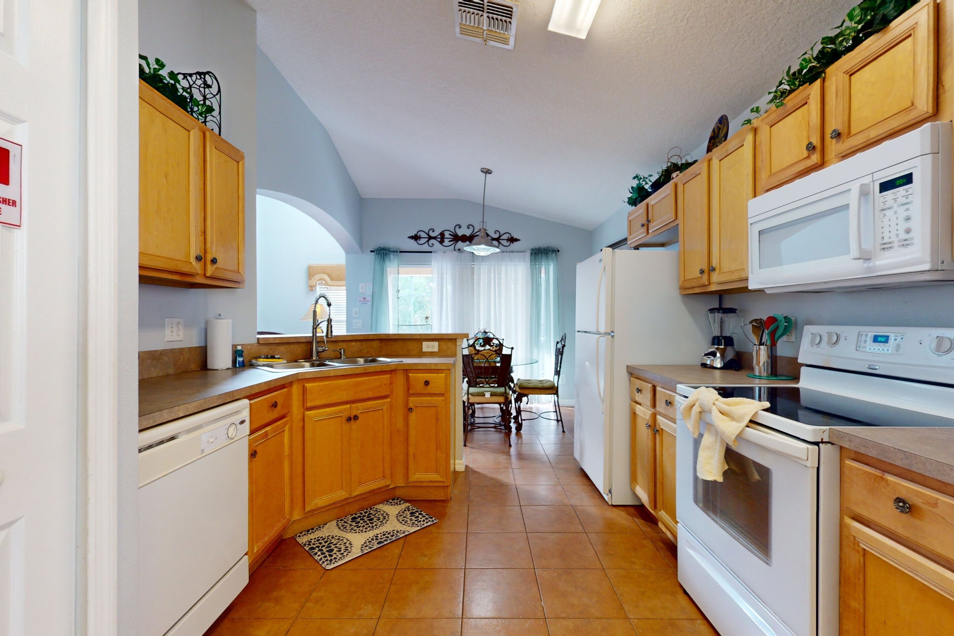 House, Multiple Beds, Pool Access, Pool View (Paradise Villa) | Private kitchen