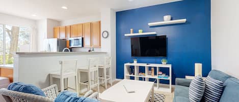 House, Multiple Beds, Patio, Garden View (Sunshine Stay) | Living area