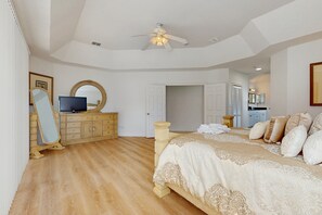 House, Multiple Beds, Pool Access (Family Haven) - Charming Home With Private Pool and Space for the Whole Family (Kissimmee)